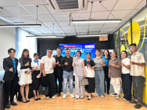 1453256977497517668 1