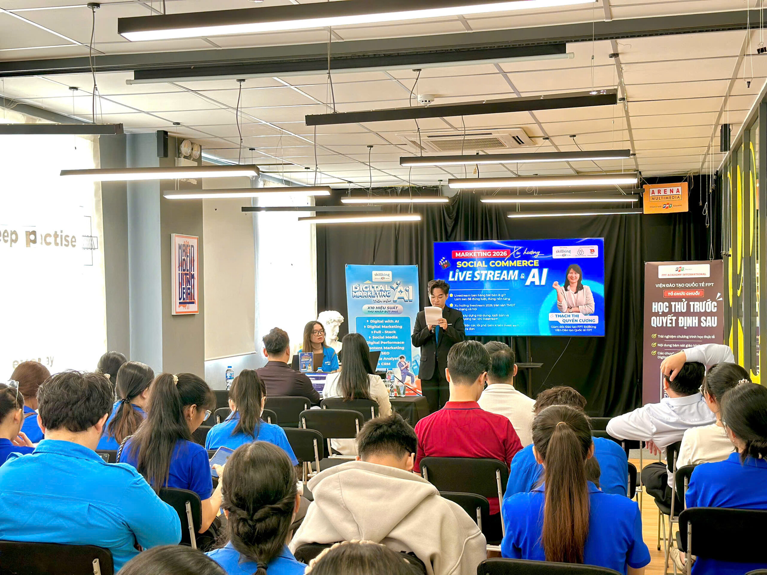 1453256977497517668 8 scaled