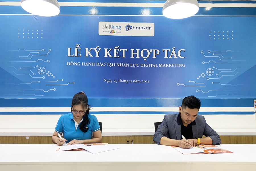 PT Skillking tự hào khi có mối quan hệ hợp tác chặt chẽ với tập đoàn FPT và các đối tác doanh nghiệp trong ngành, giúp sinh viên dễ dàng tiếp cận với các cơ hội việc làm ngay khi hoàn thành khóa học.