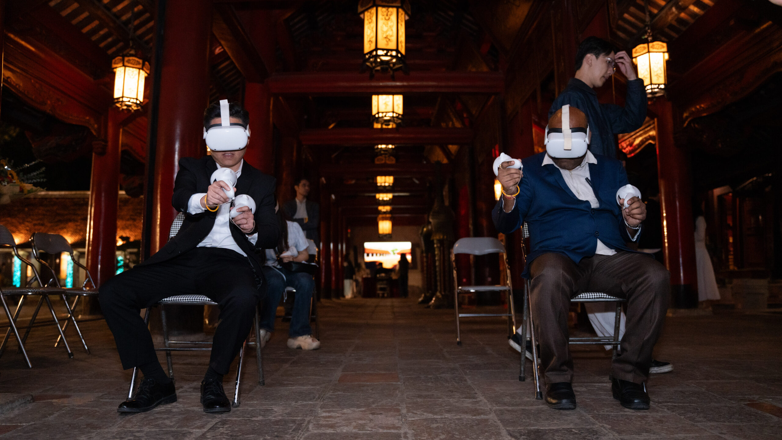 Tour đêm Văn Miếu Quốc Tử Giám