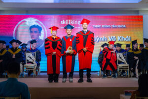 Khoảnh khắc trưởng thành đầy cảm xúc của sinh viên FPT Skillking TP. Hồ Chí Minh
