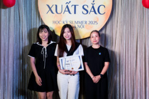 Sinh viên Đỗ Mai Khanh vinh dự nhận giải thưởng “Sinh viên xuất sắc”