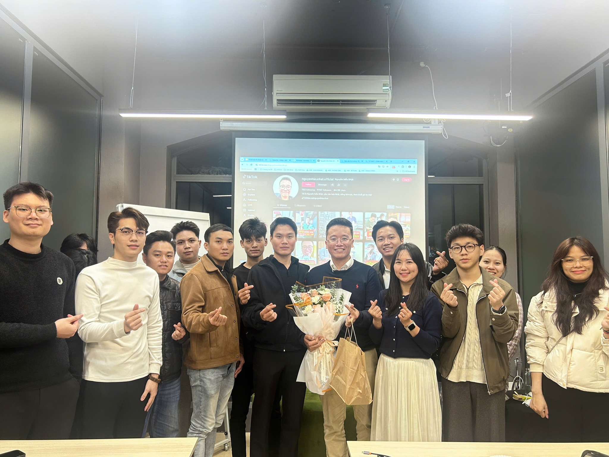 Giờ học doanh nghiệp